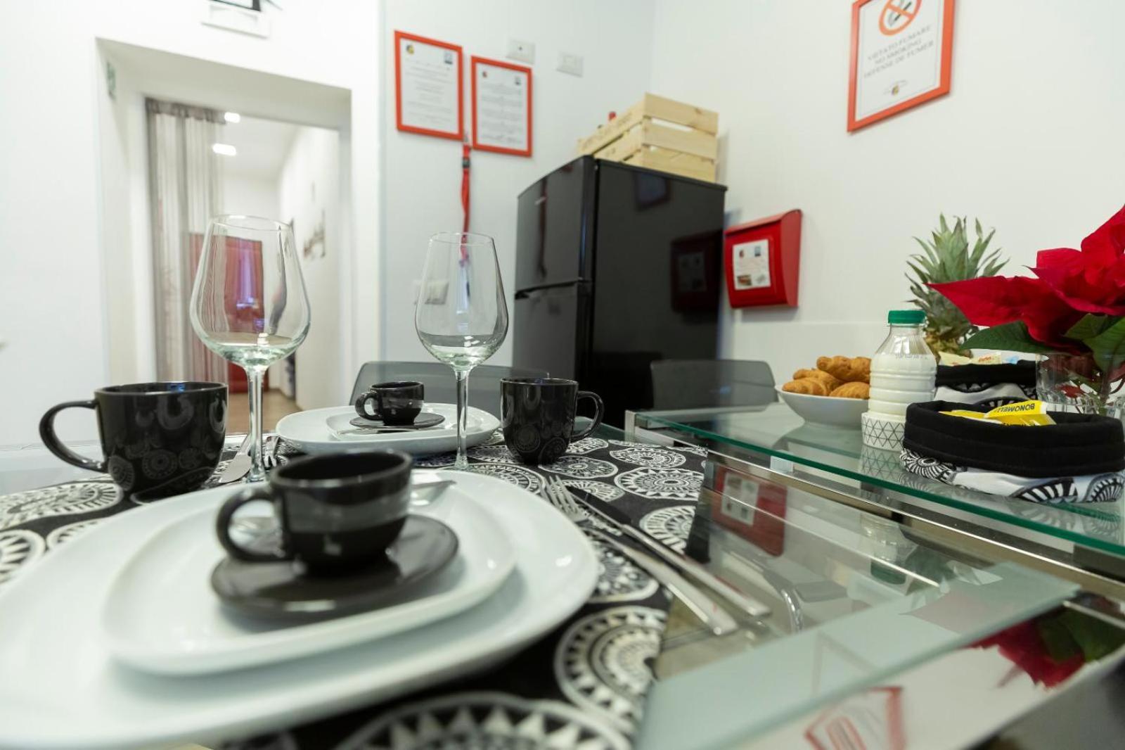 Flatinrome Trastevere Deluxe Rooms - Green Patio Exteriér fotografie