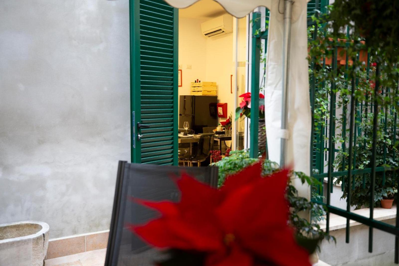 Flatinrome Trastevere Deluxe Rooms - Green Patio Exteriér fotografie
