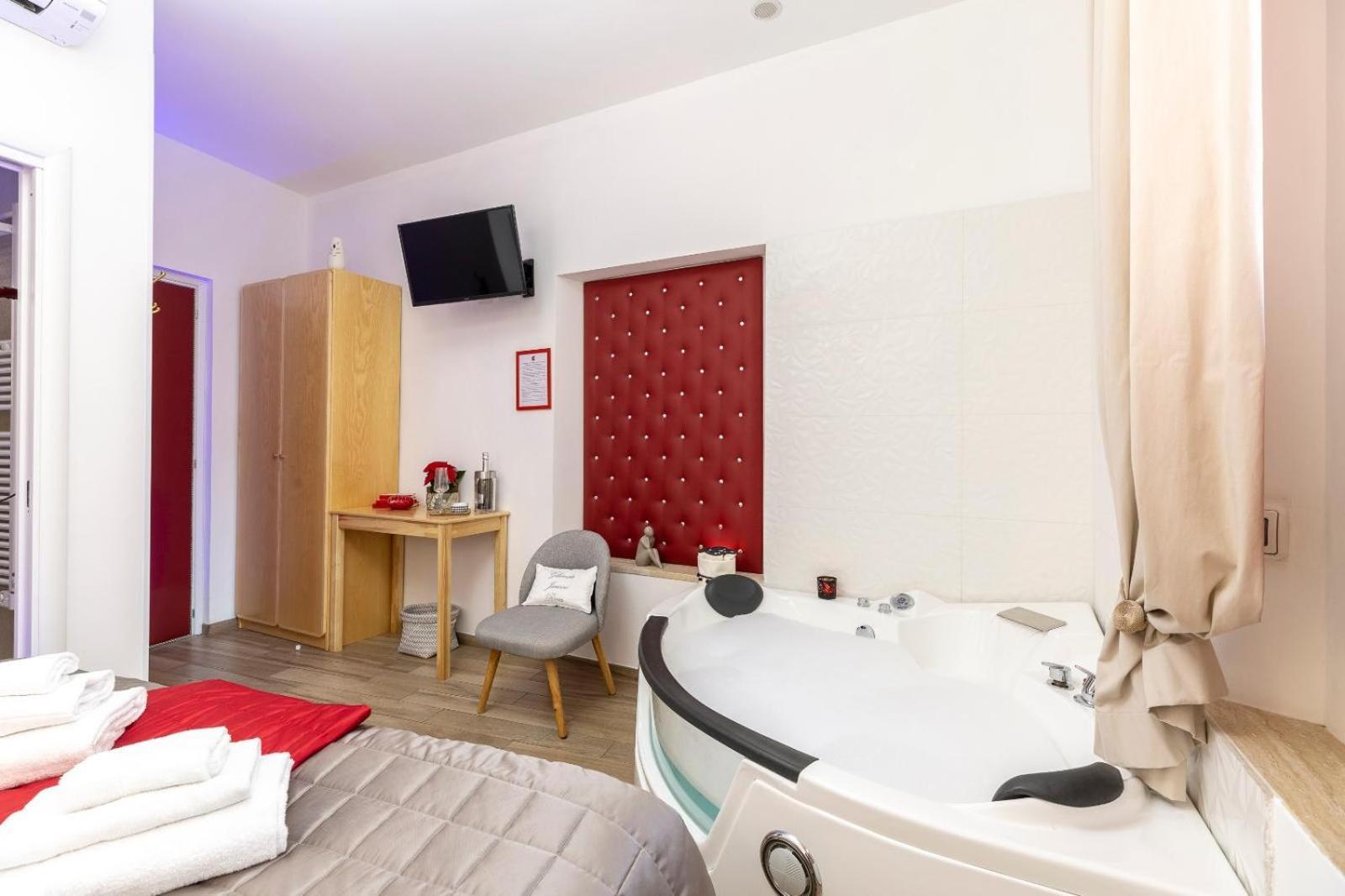 Flatinrome Trastevere Deluxe Rooms - Green Patio Exteriér fotografie