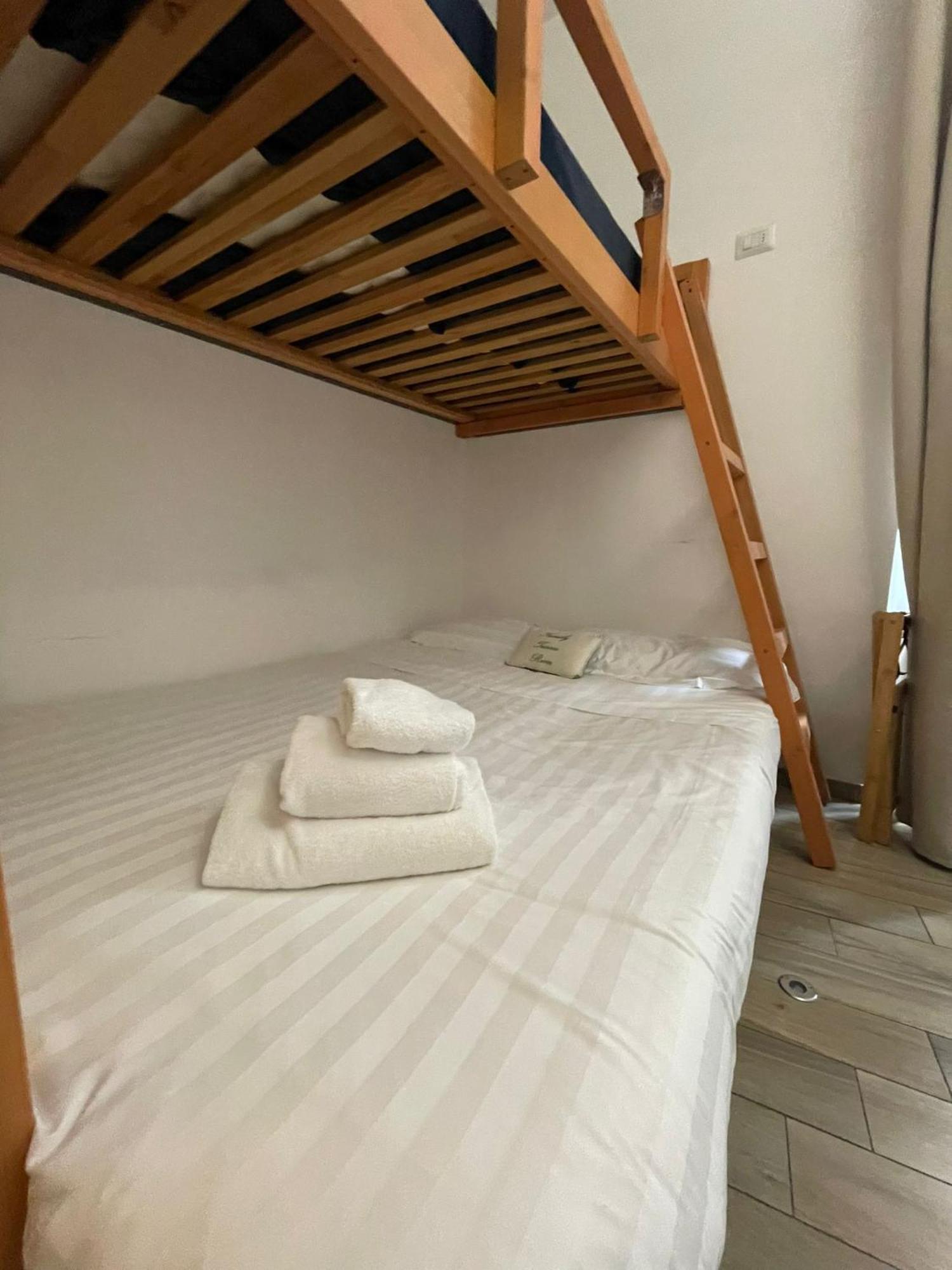Flatinrome Trastevere Deluxe Rooms - Green Patio Exteriér fotografie