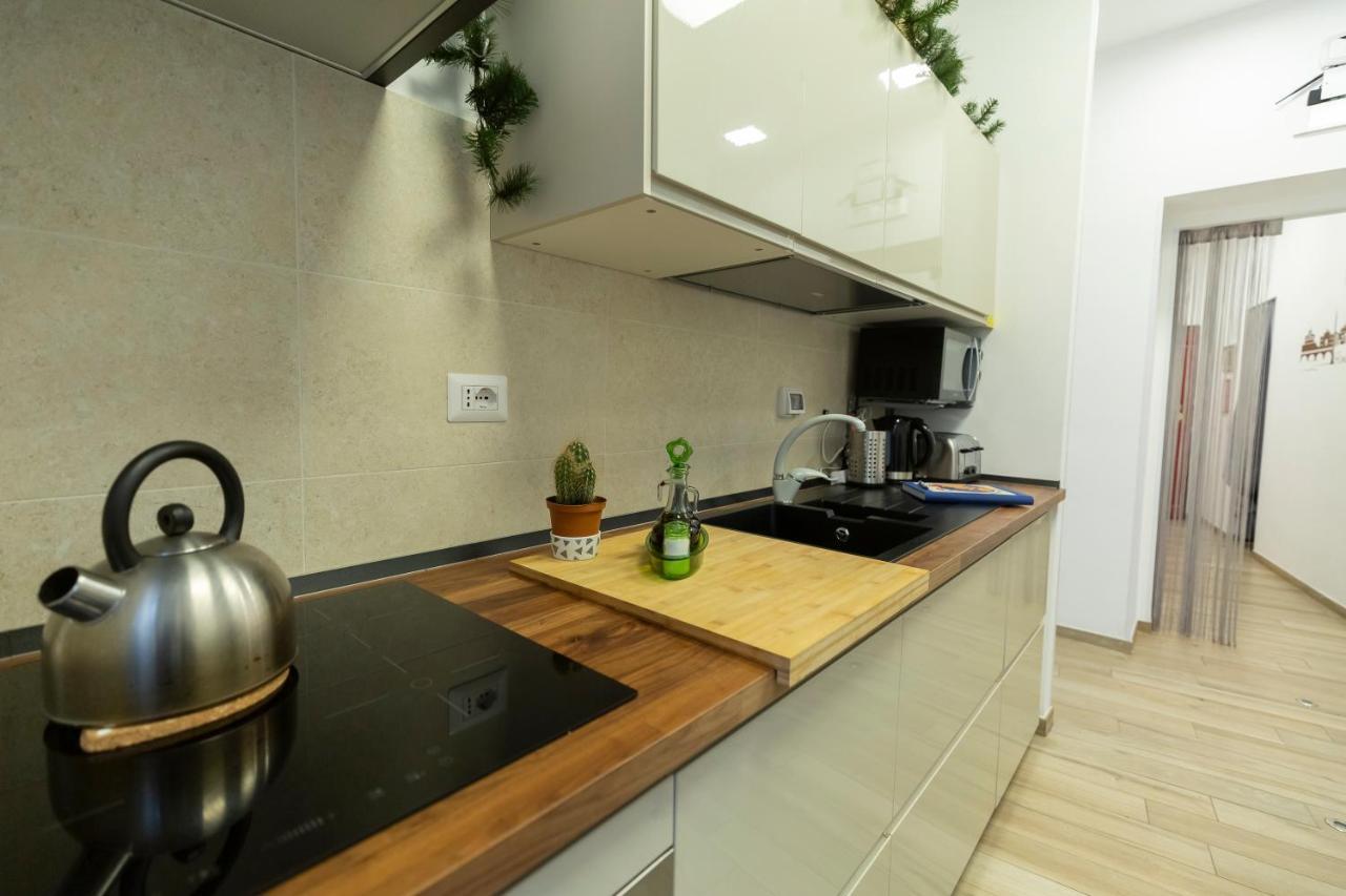 Flatinrome Trastevere Deluxe Rooms - Green Patio Exteriér fotografie